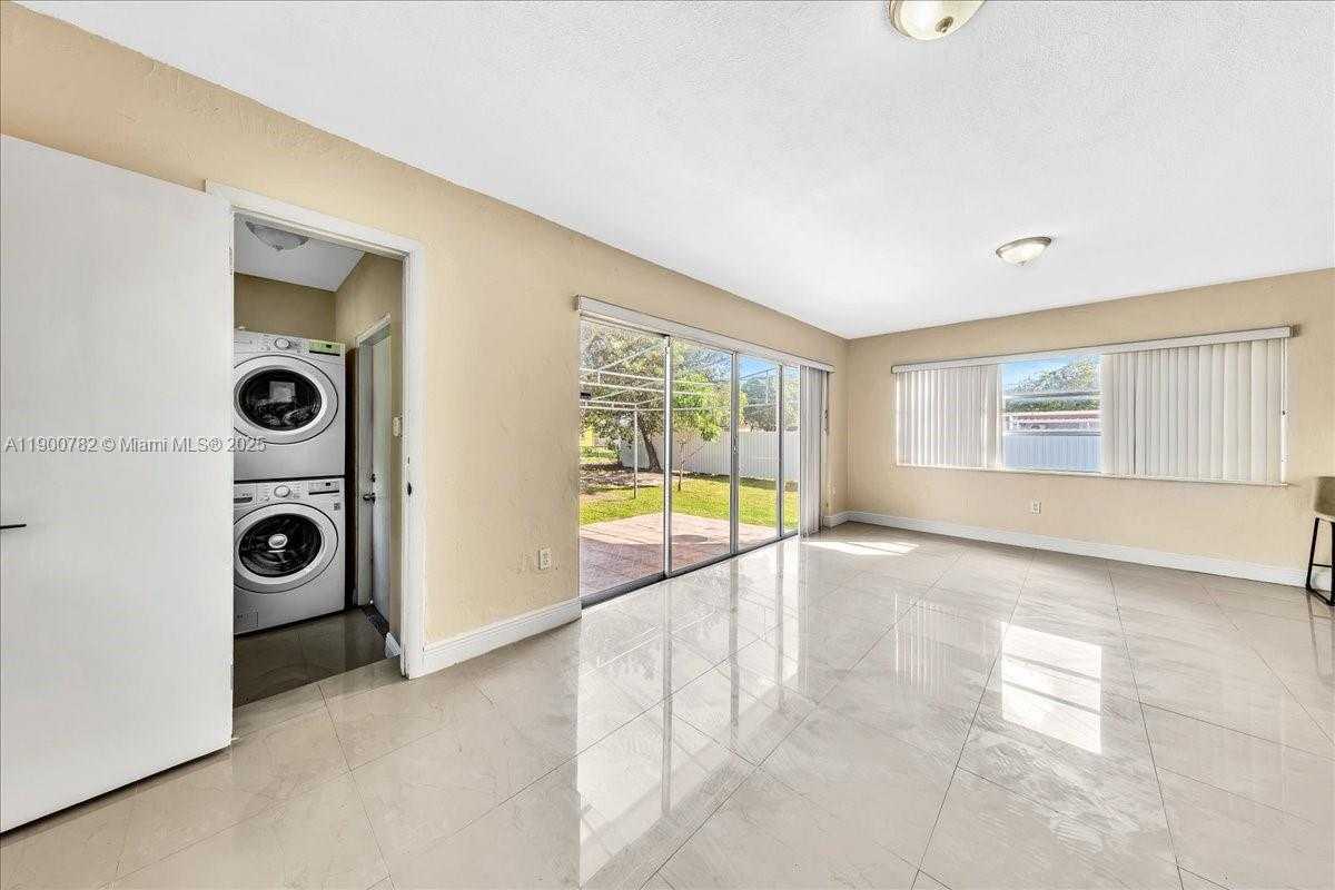 Small Image of 1245 NORTH WEST 130TH ST, North Miami Number 26