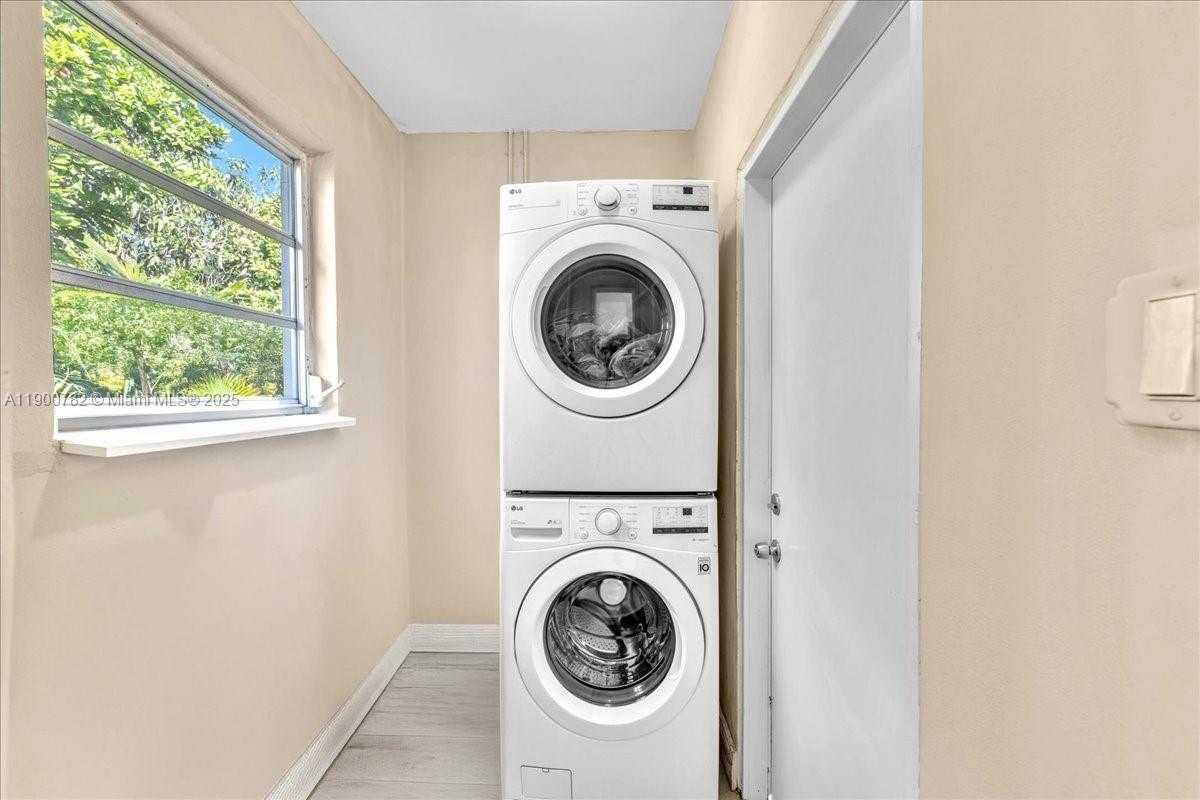 Small Image of 1245 NORTH WEST 130TH ST, North Miami Number 27