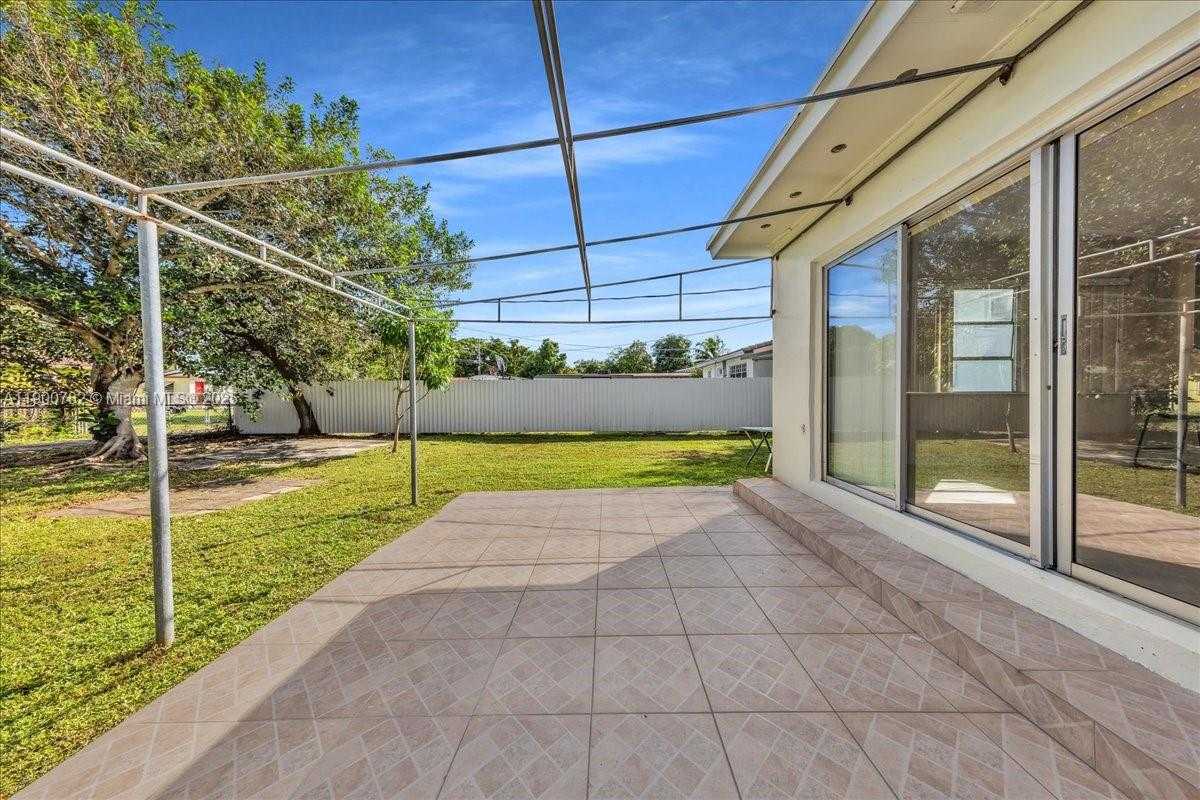 Small Image of 1245 NORTH WEST 130TH ST, North Miami Number 32