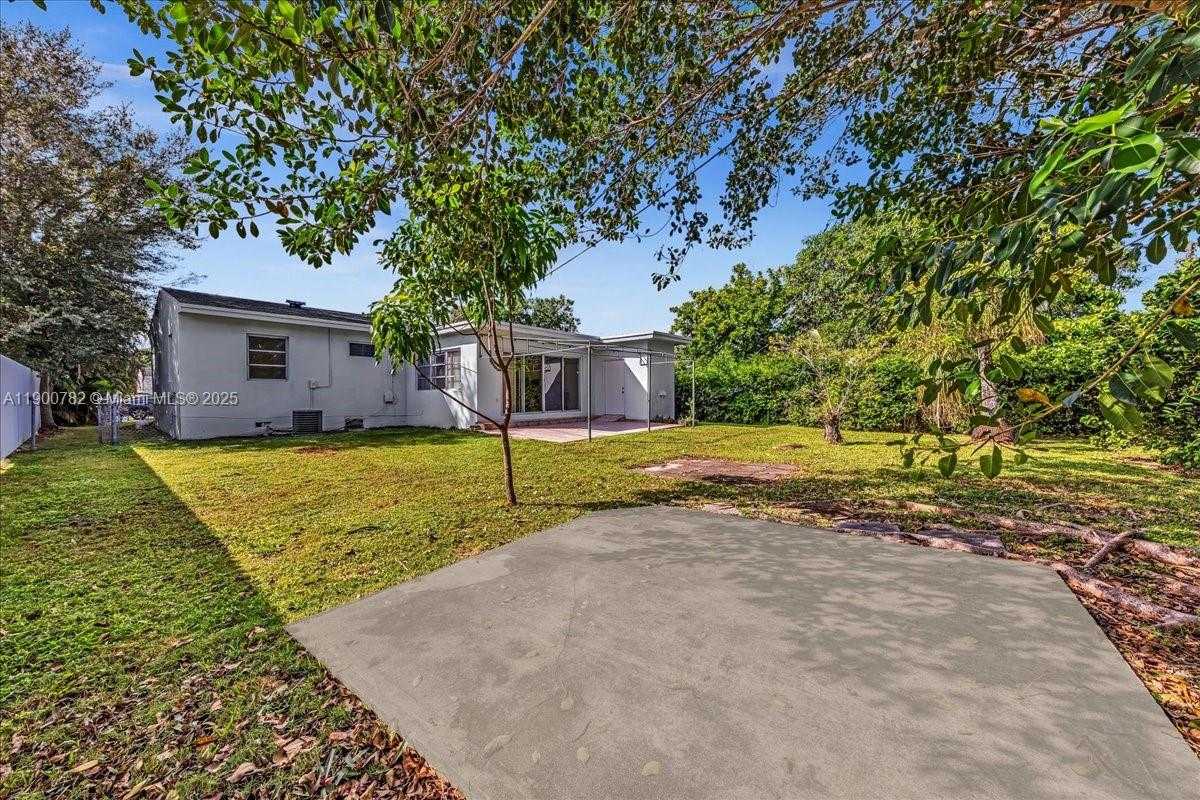 Small Image of 1245 NORTH WEST 130TH ST, North Miami Number 34