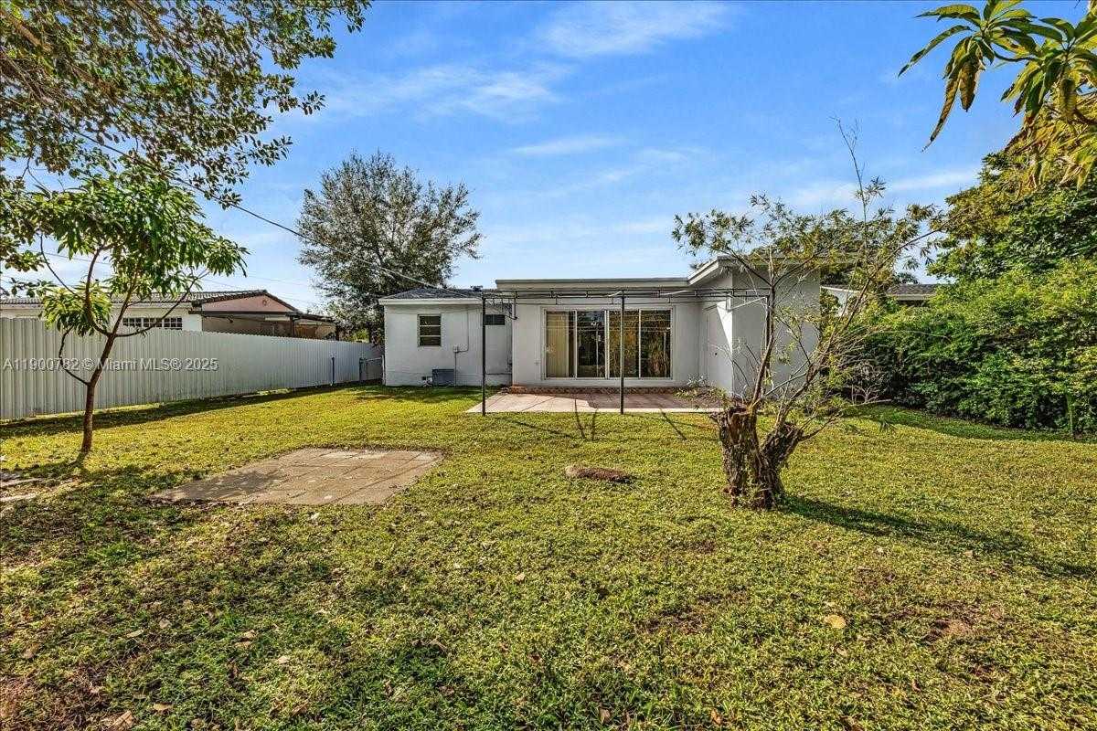 Small Image of 1245 NORTH WEST 130TH ST, North Miami Number 37
