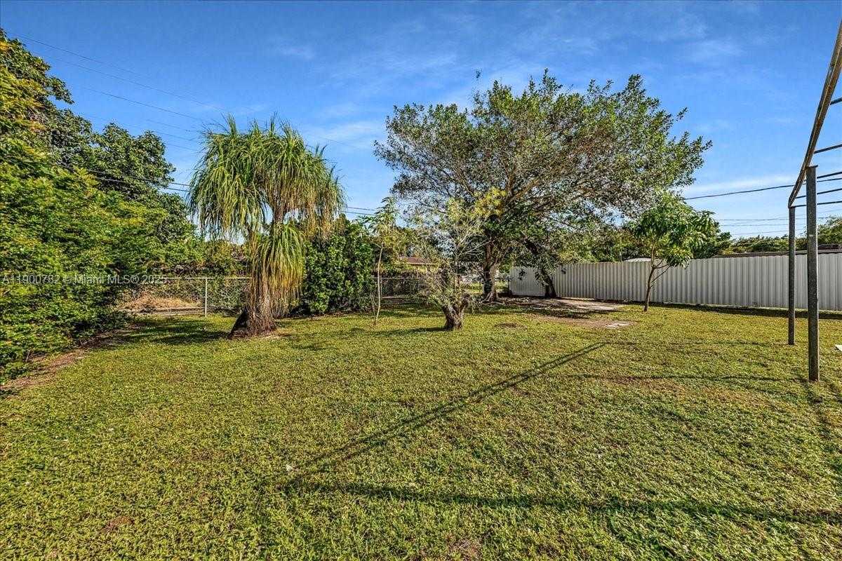 Small Image of 1245 NORTH WEST 130TH ST, North Miami Number 38