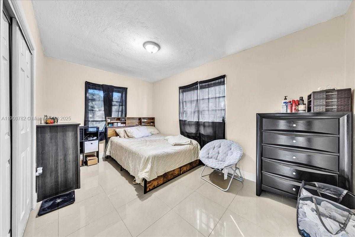 Small Image of 1245 NORTH WEST 130TH ST, North Miami Number 9
