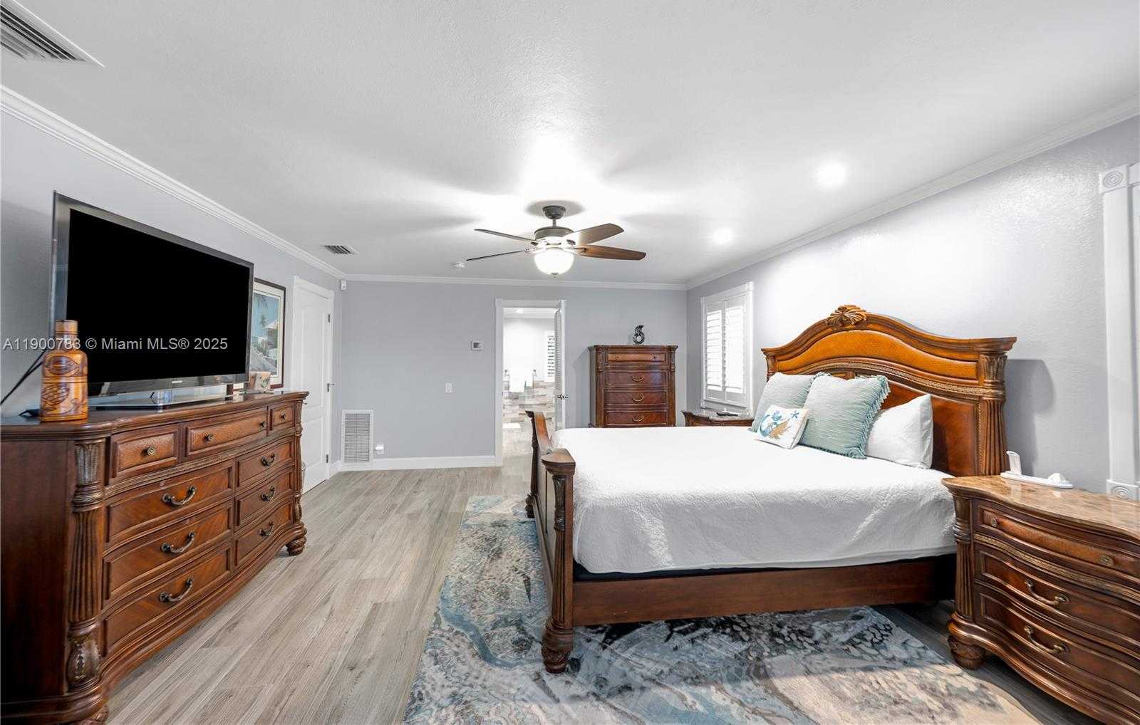 Small Image of 111 SPOONBILL RD, Tavernier Number 34