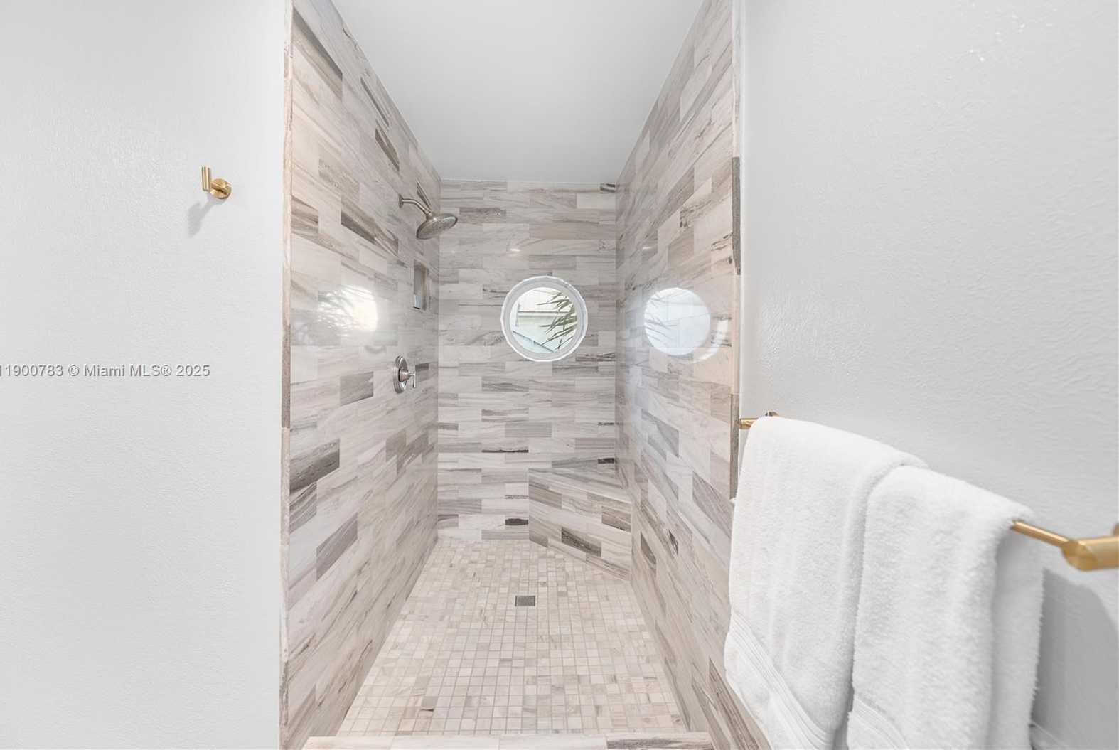 Small Image of 111 SPOONBILL RD, Tavernier Number 36