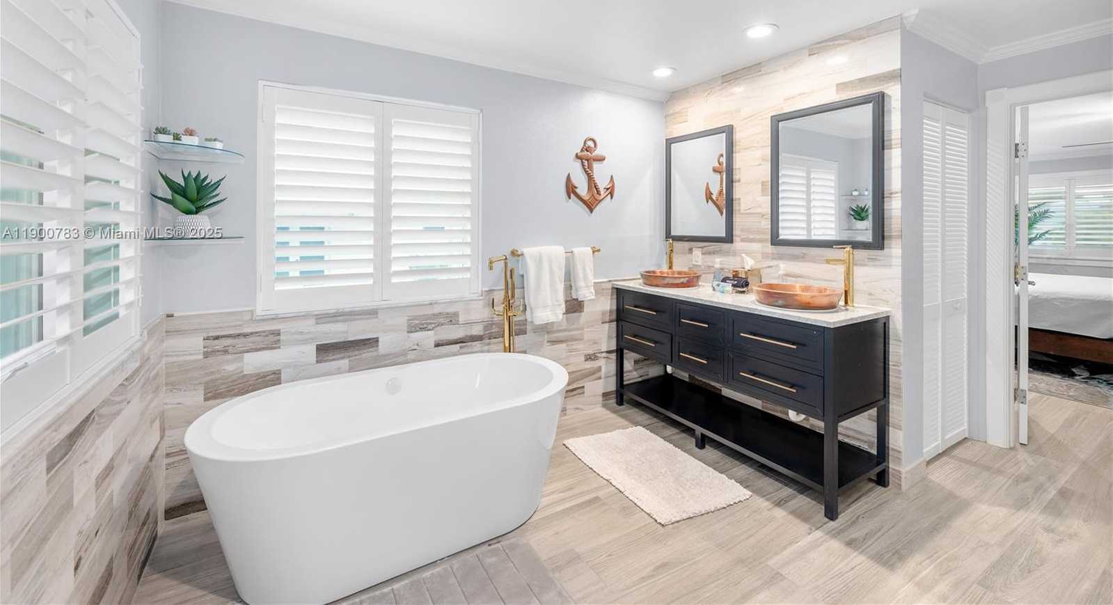 Small Image of 111 SPOONBILL RD, Tavernier Number 37