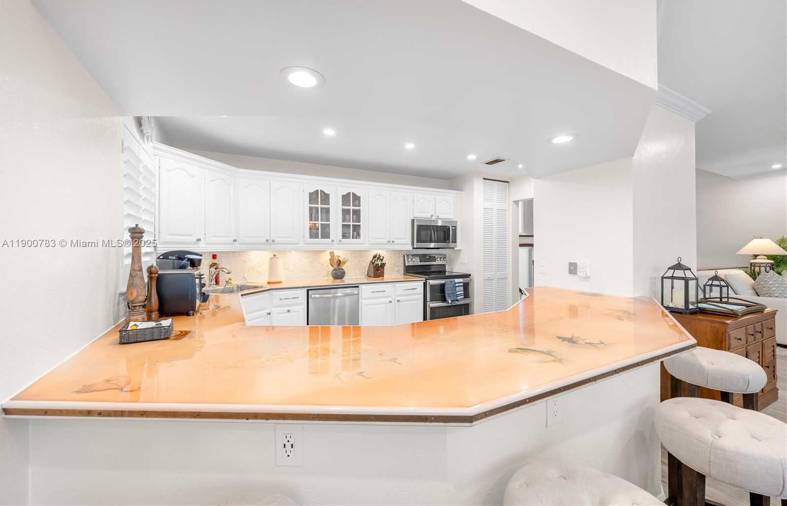 Small Image of 111 SPOONBILL RD, Tavernier Number 49