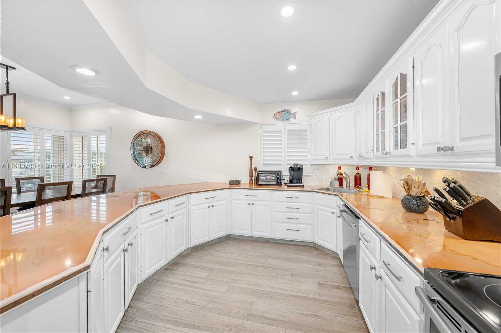 Small Image of 111 SPOONBILL RD, Tavernier Number 51