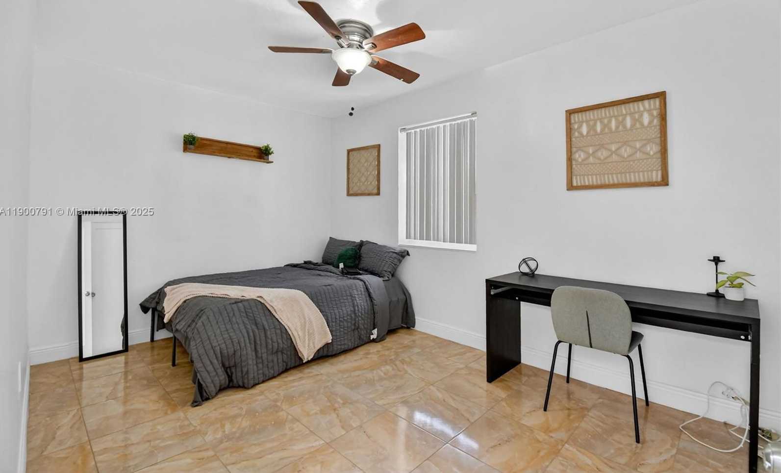 Small Image of 643 NORTH EAST 130TH ST, North Miami Number 11