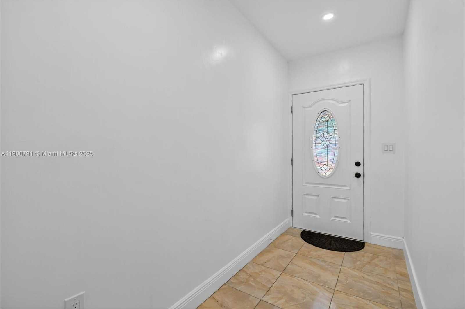 Small Image of 643 NORTH EAST 130TH ST, North Miami Number 2