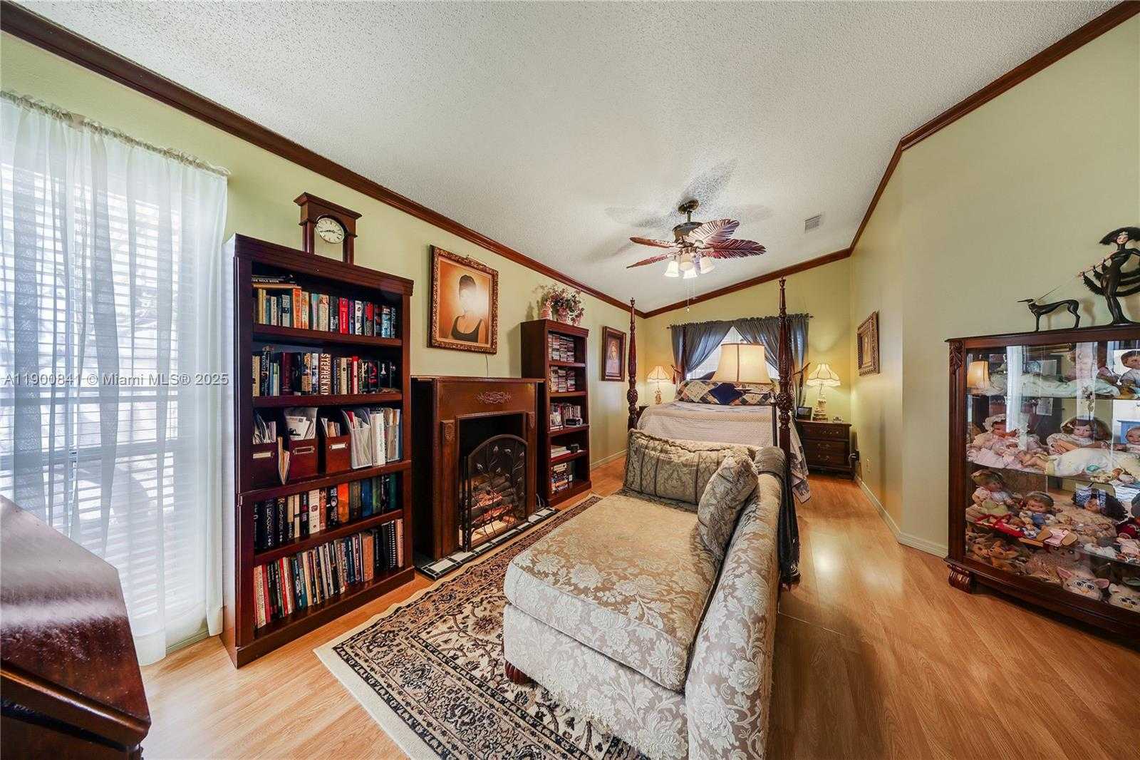 Small Image of 18411 NORTH WEST 18TH ST, Pembroke Pines Number 15