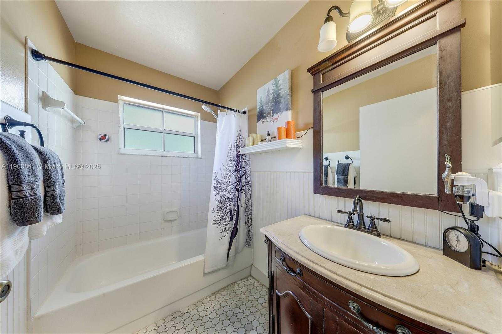 Small Image of 18411 NORTH WEST 18TH ST, Pembroke Pines Number 18