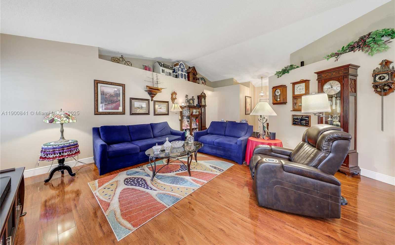 Small Image of 18411 NORTH WEST 18TH ST, Pembroke Pines Number 7