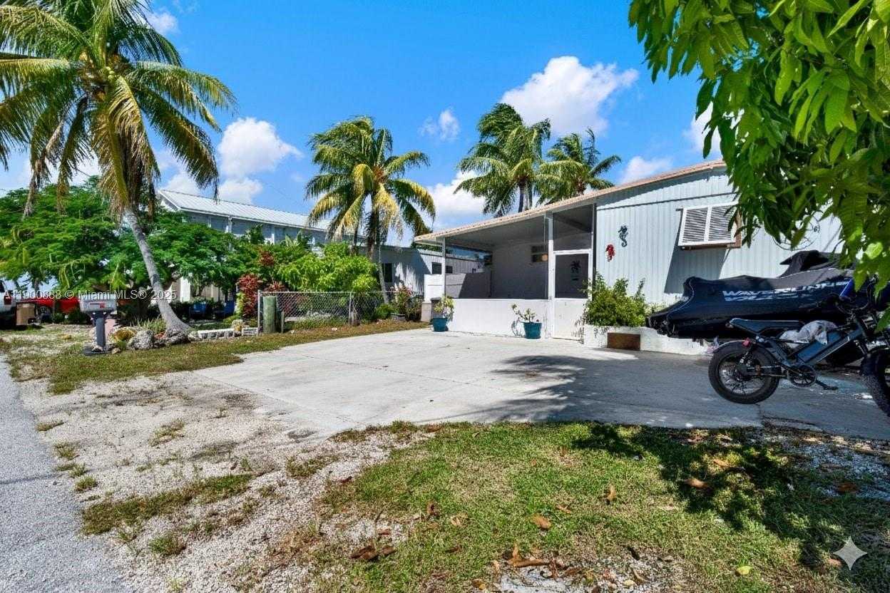 Small Image of 124 VALJEAN LN, Tavernier Number 10