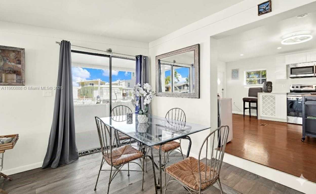 Small Image of 124 VALJEAN LN, Tavernier Number 18