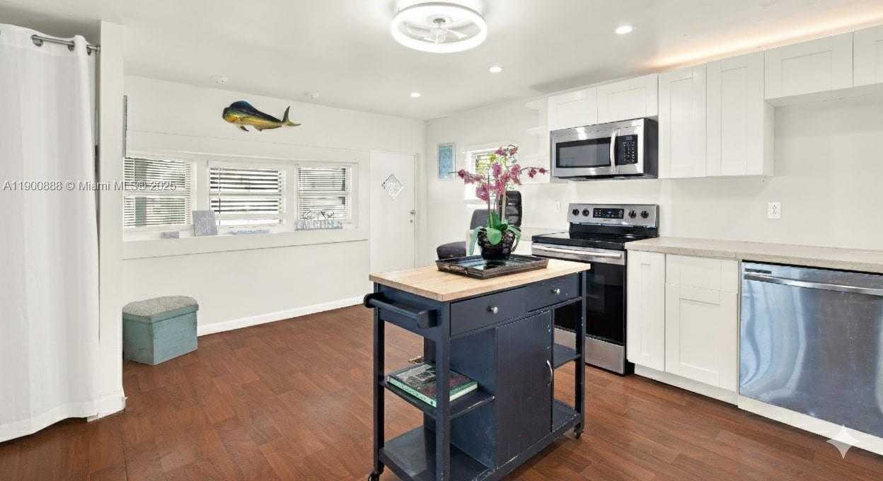 Small Image of 124 VALJEAN LN, Tavernier Number 19