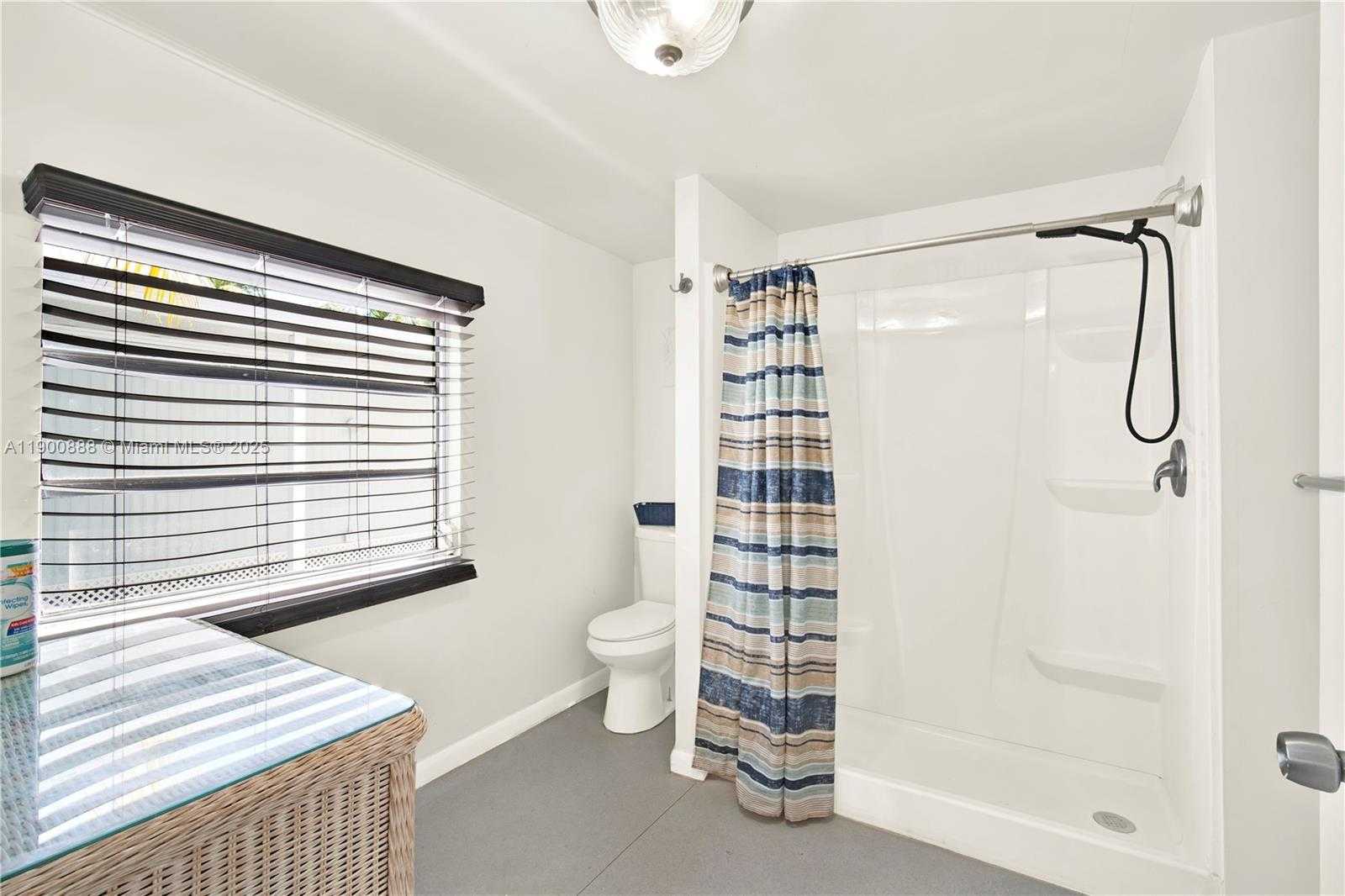 Small Image of 124 VALJEAN LN, Tavernier Number 23