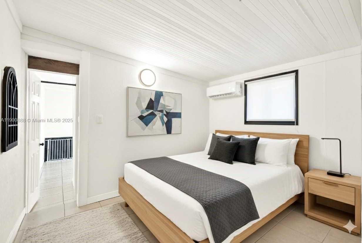 Small Image of 124 VALJEAN LN, Tavernier Number 25