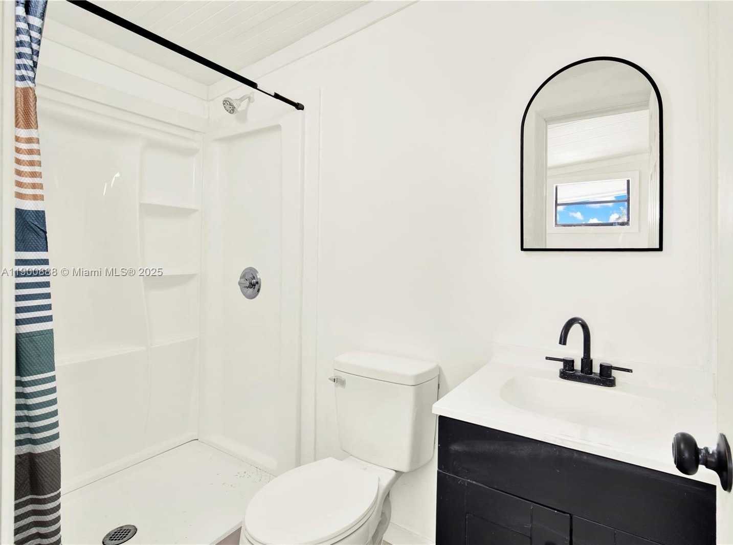 Small Image of 124 VALJEAN LN, Tavernier Number 26