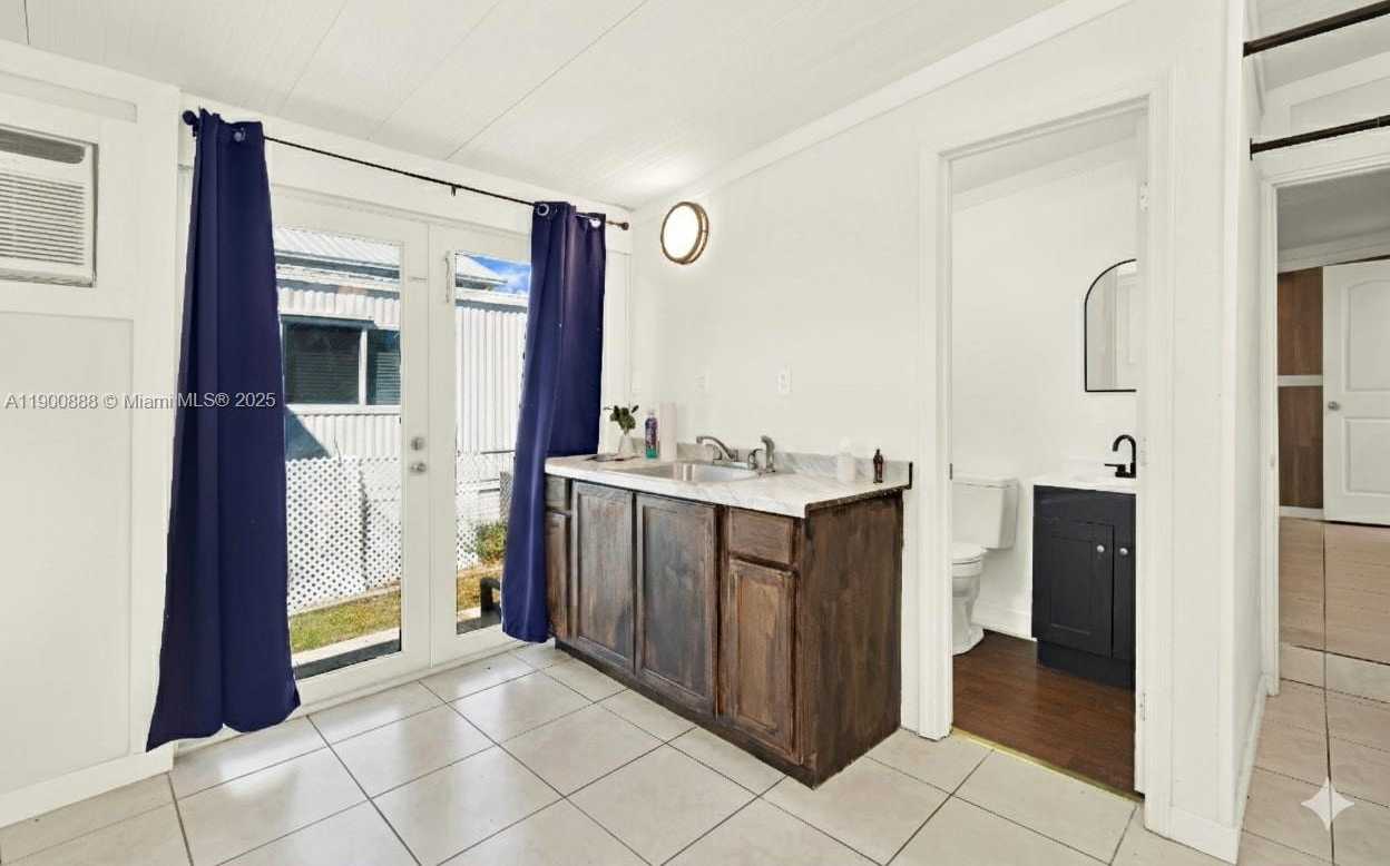 Small Image of 124 VALJEAN LN, Tavernier Number 27