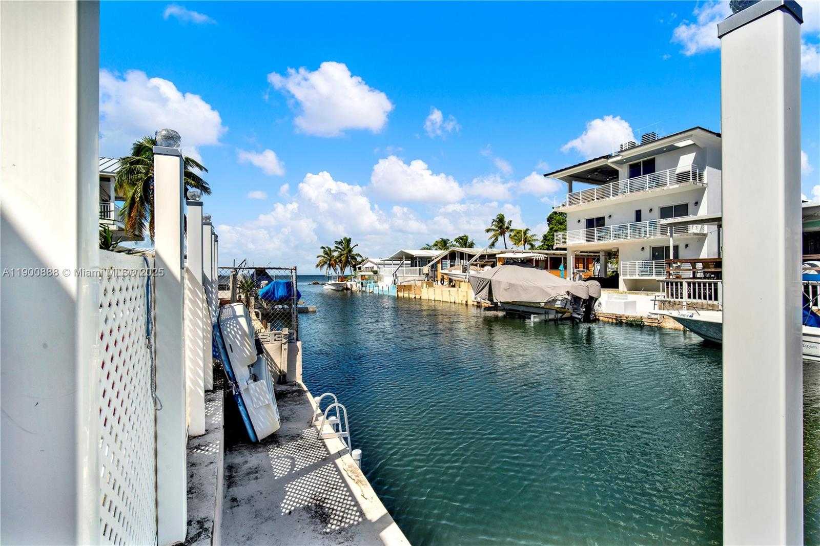 Small Image of 124 VALJEAN LN, Tavernier Number 34