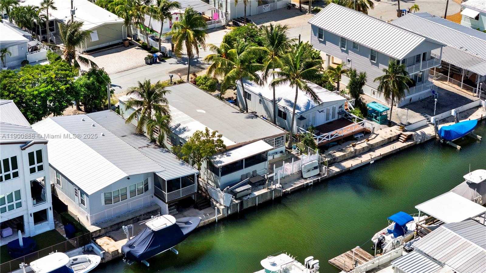 Small Image of 124 VALJEAN LN, Tavernier Number 5