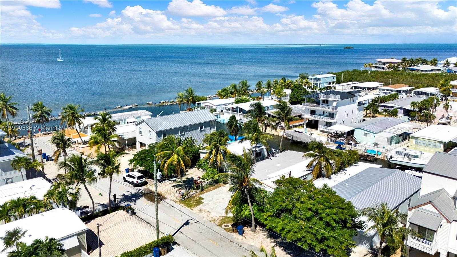 Small Image of 124 VALJEAN LN, Tavernier Number 6