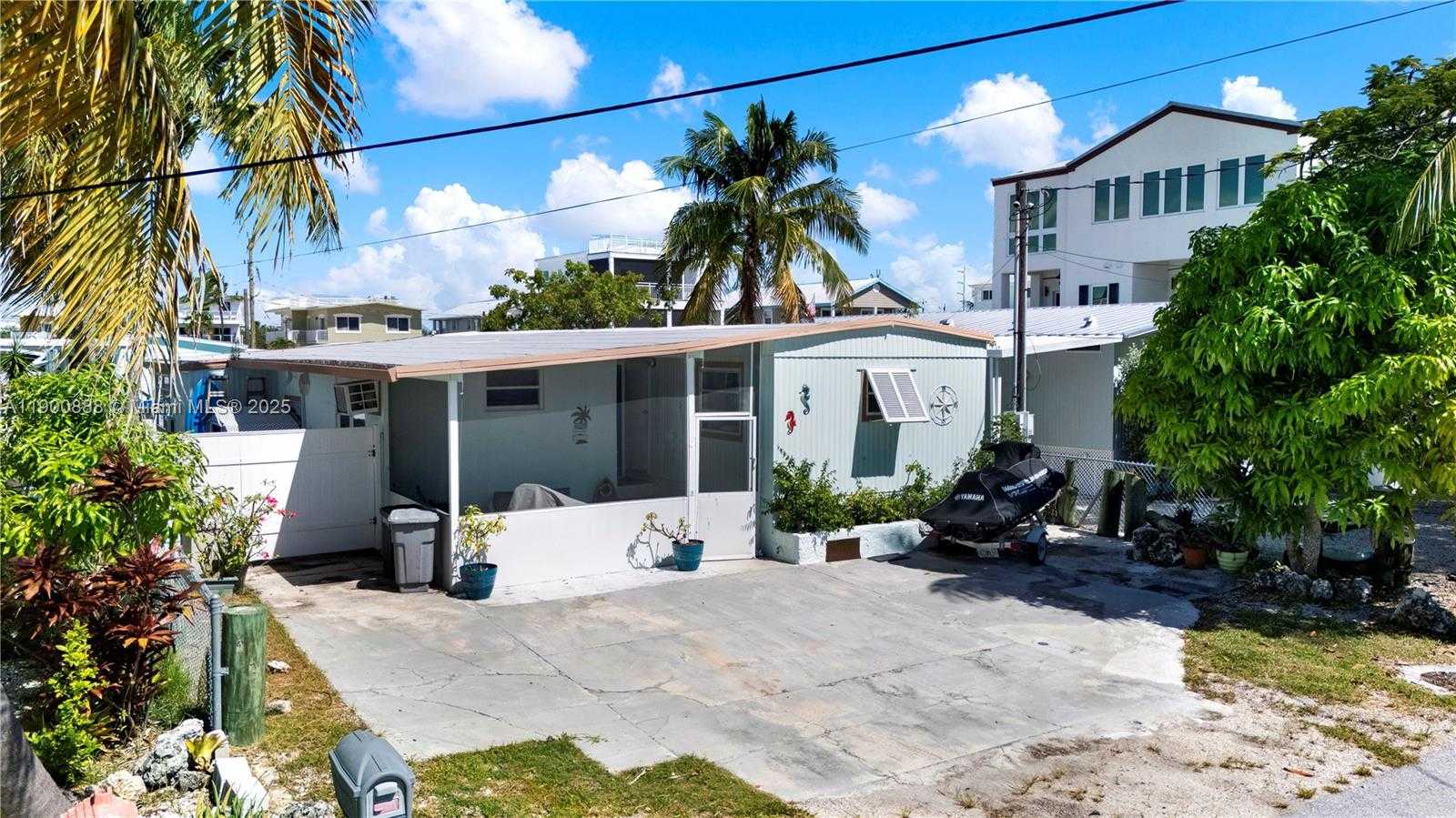 Small Image of 124 VALJEAN LN, Tavernier Number 9