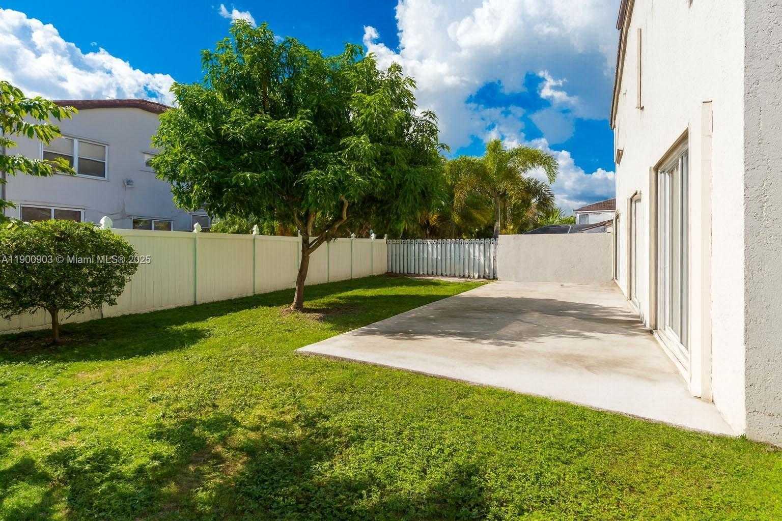 Small Image of 15736 NORTH WEST 11TH ST, Pembroke Pines Number 18