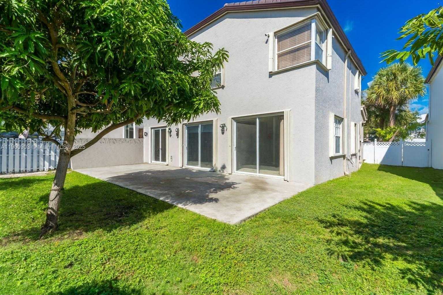 Small Image of 15736 NORTH WEST 11TH ST, Pembroke Pines Number 19