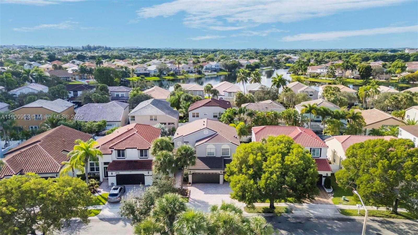 Small Image of 15736 NORTH WEST 11TH ST, Pembroke Pines Number 21