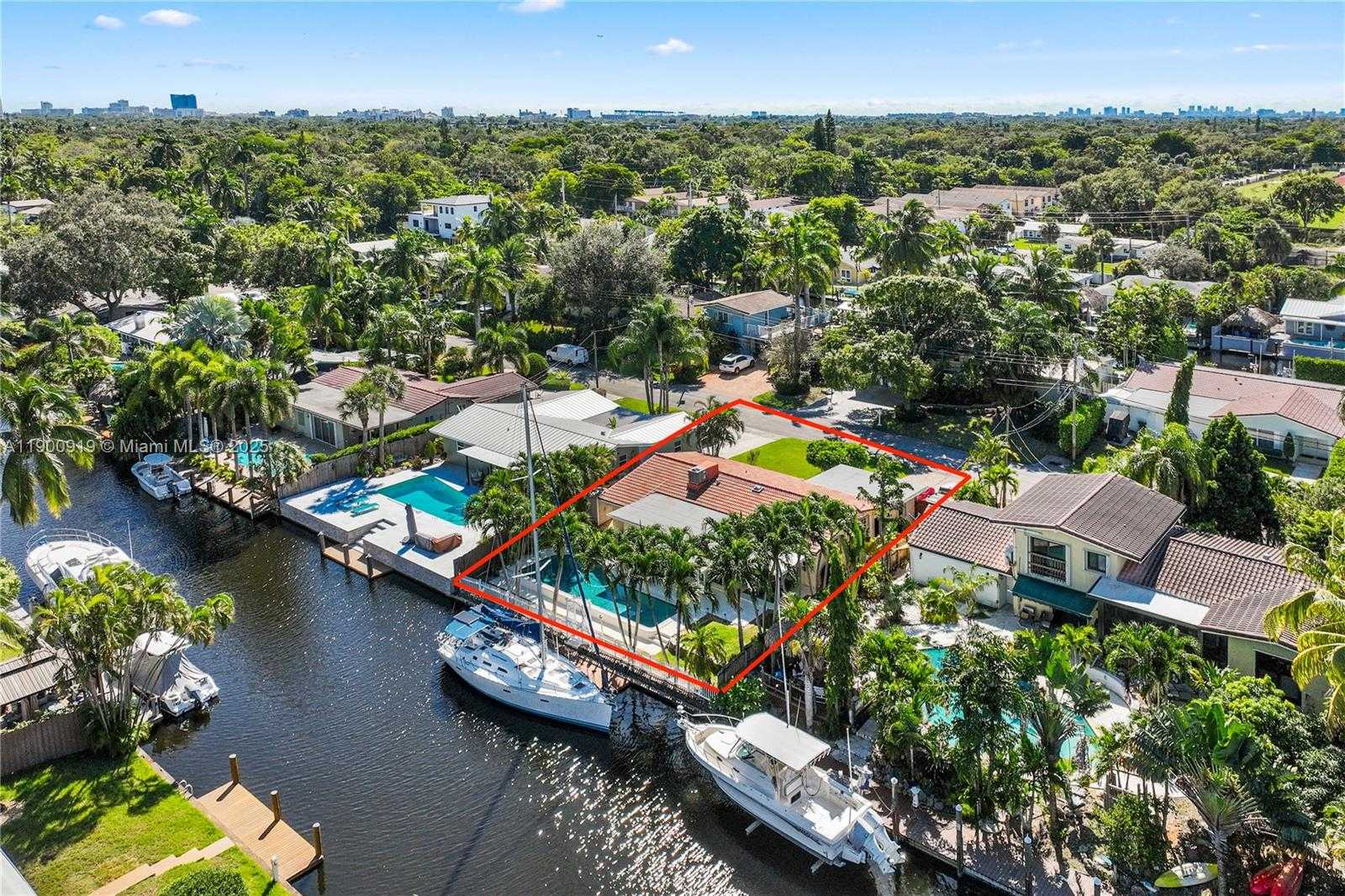 Small Image of 1625 SOUTH WEST 5TH CT, Fort Lauderdale Number 2