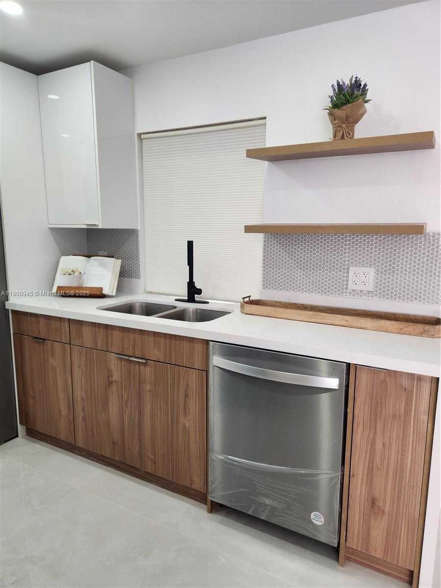 Small Image of 1254 NORTH WEST 82ND AVE, Plantation Number 13