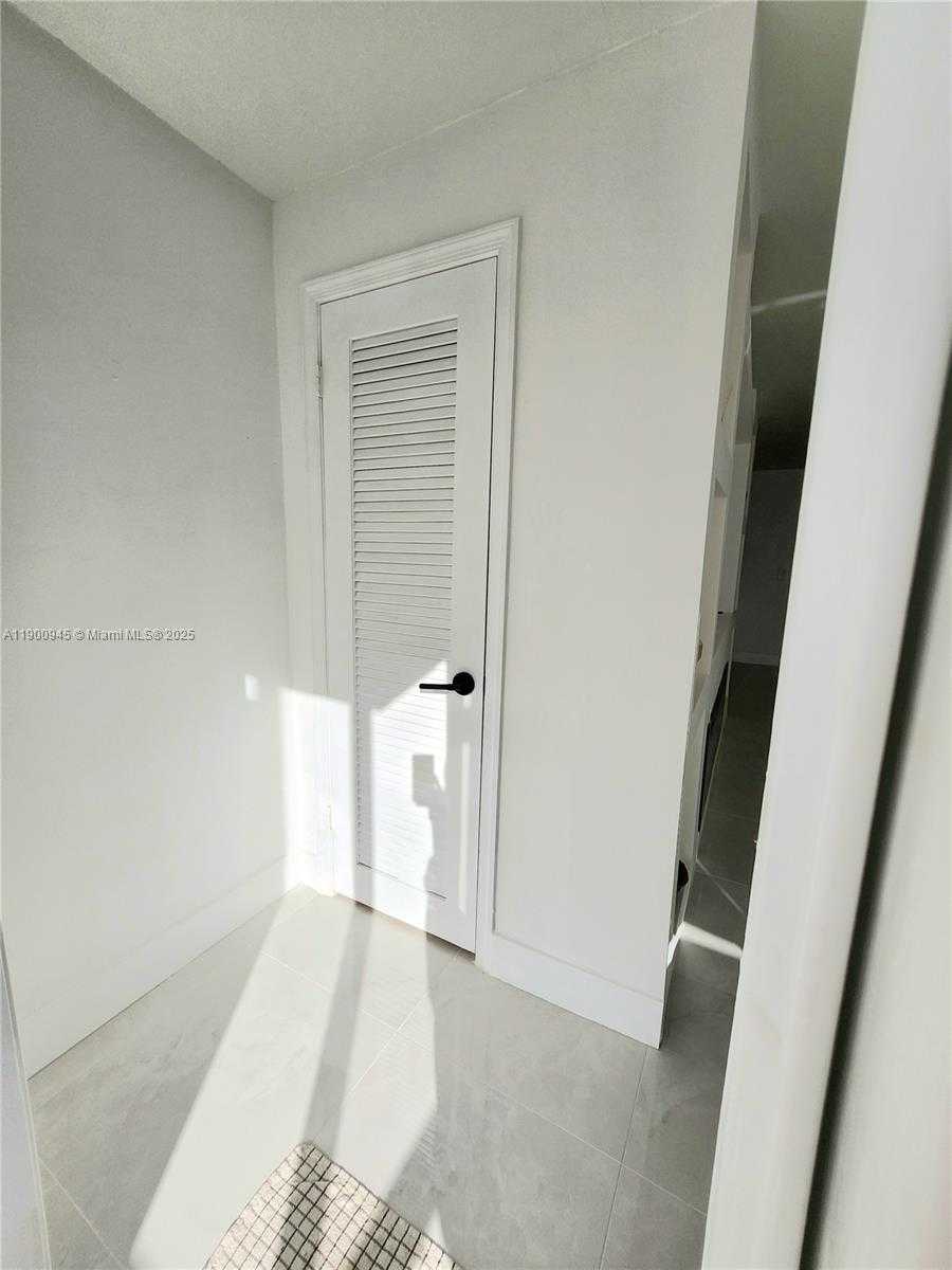 Small Image of 1254 NORTH WEST 82ND AVE, Plantation Number 31