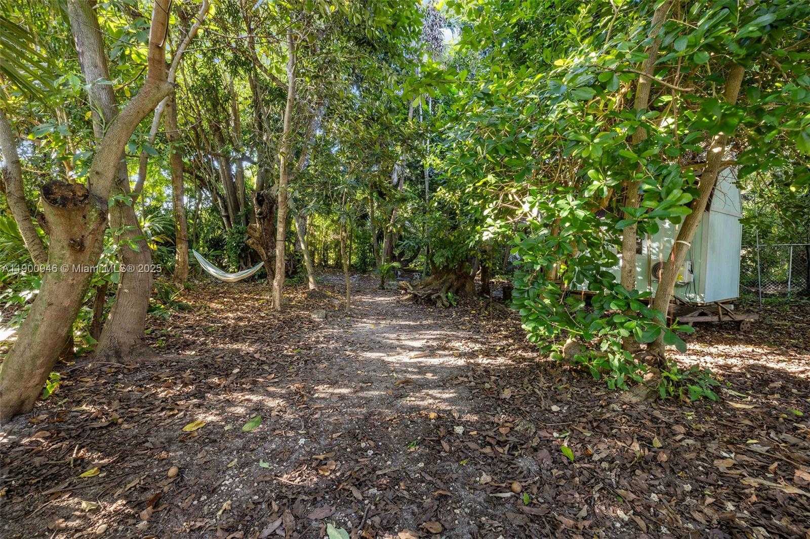 Small Image of 15290 SOUTH WEST 82ND AVE, Palmetto Bay Number 22