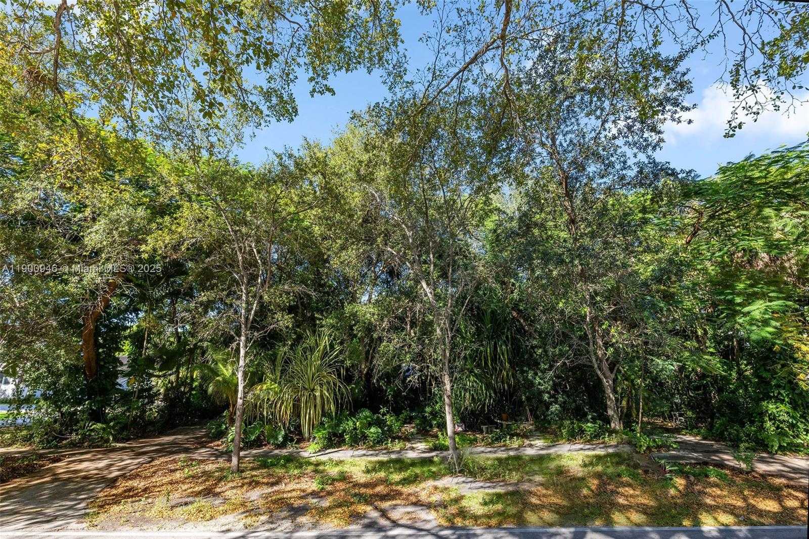 Small Image of 15290 SOUTH WEST 82ND AVE, Palmetto Bay Number 3