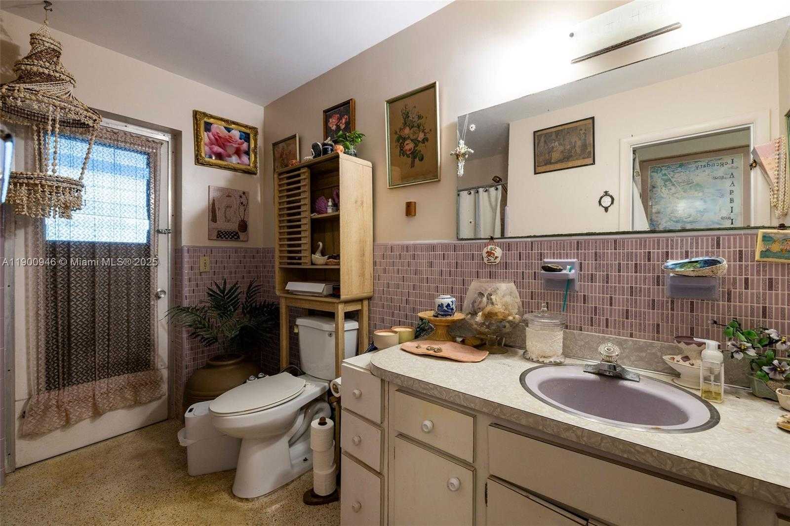 Small Image of 15290 SOUTH WEST 82ND AVE, Palmetto Bay Number 33