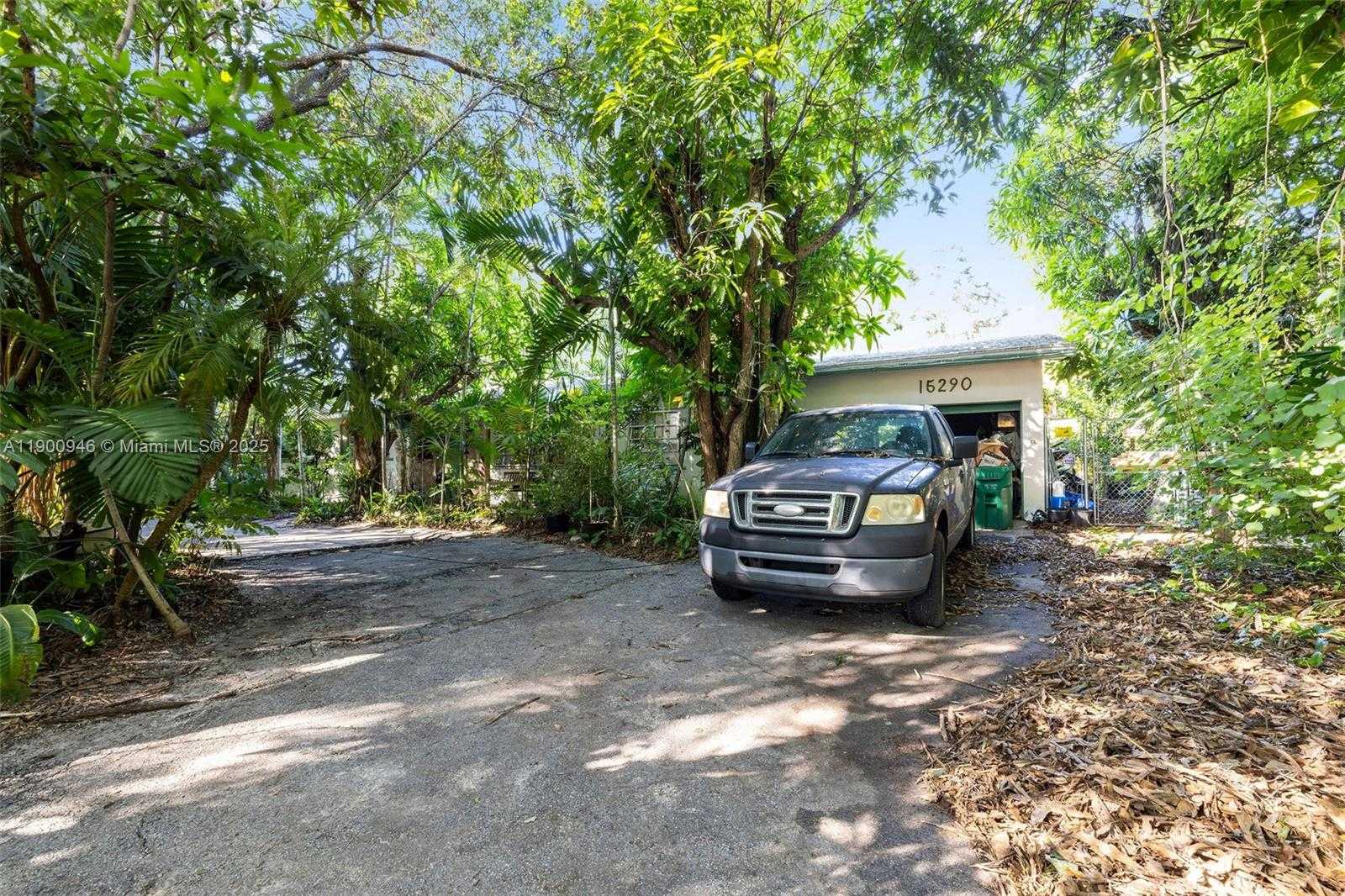 Small Image of 15290 SOUTH WEST 82ND AVE, Palmetto Bay Number 7