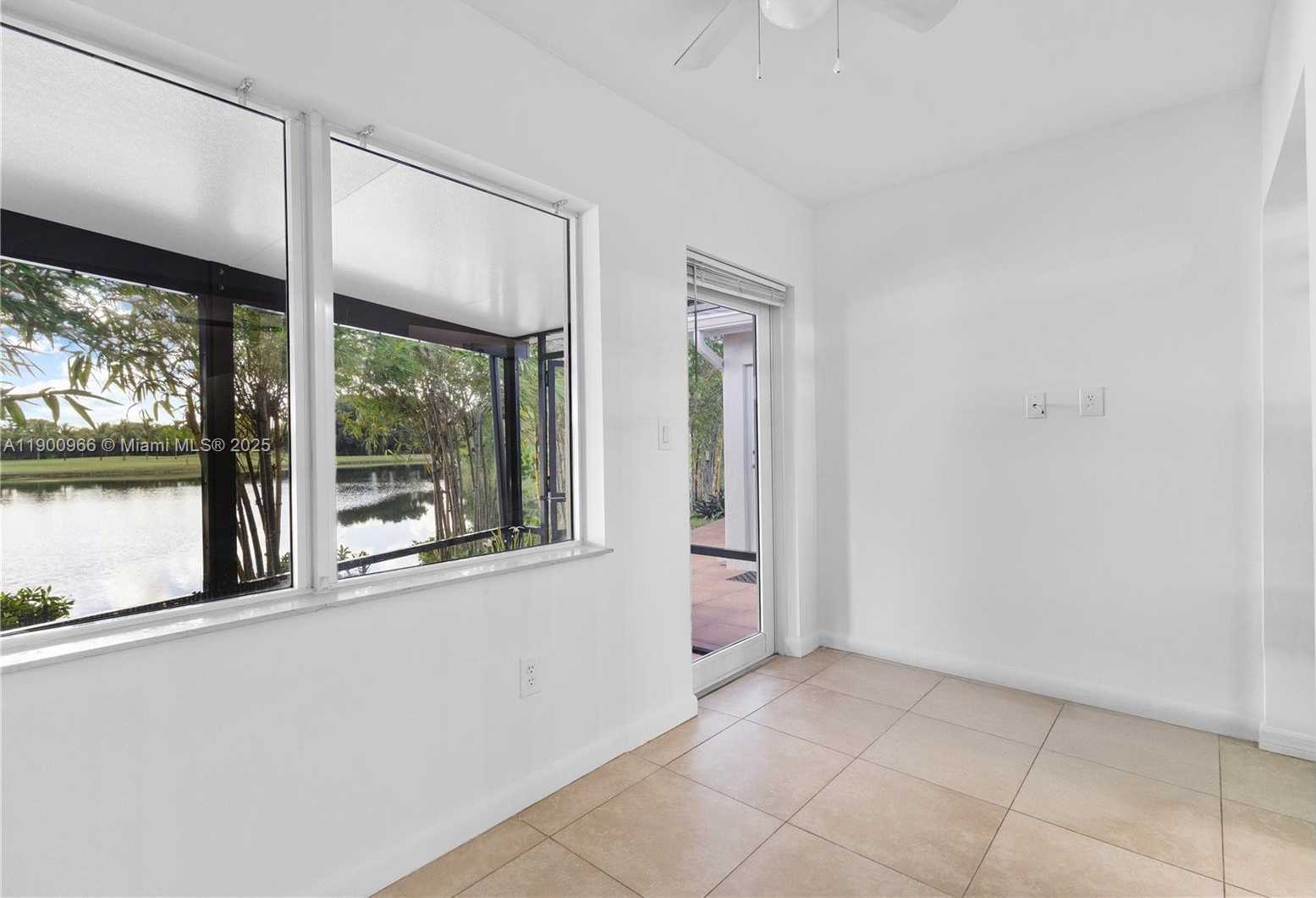 Small Image of Doral Number 11