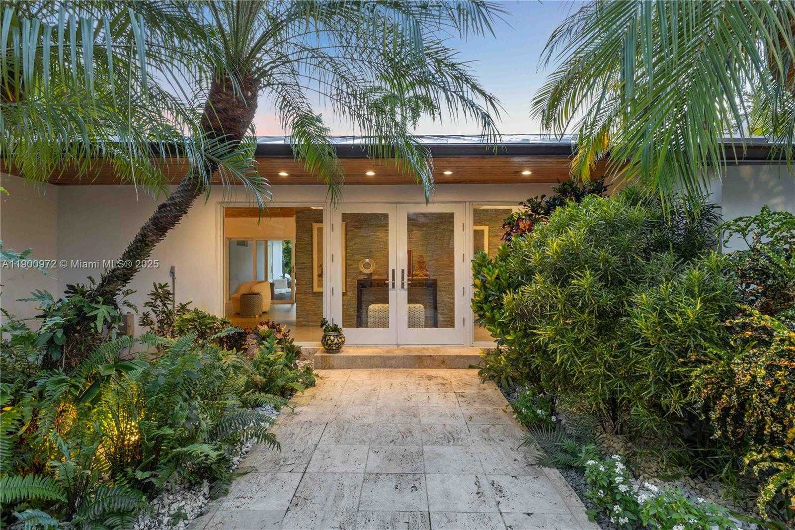 Small Image of 11570 SOUTH WEST 72ND AVE, Pinecrest Number 31