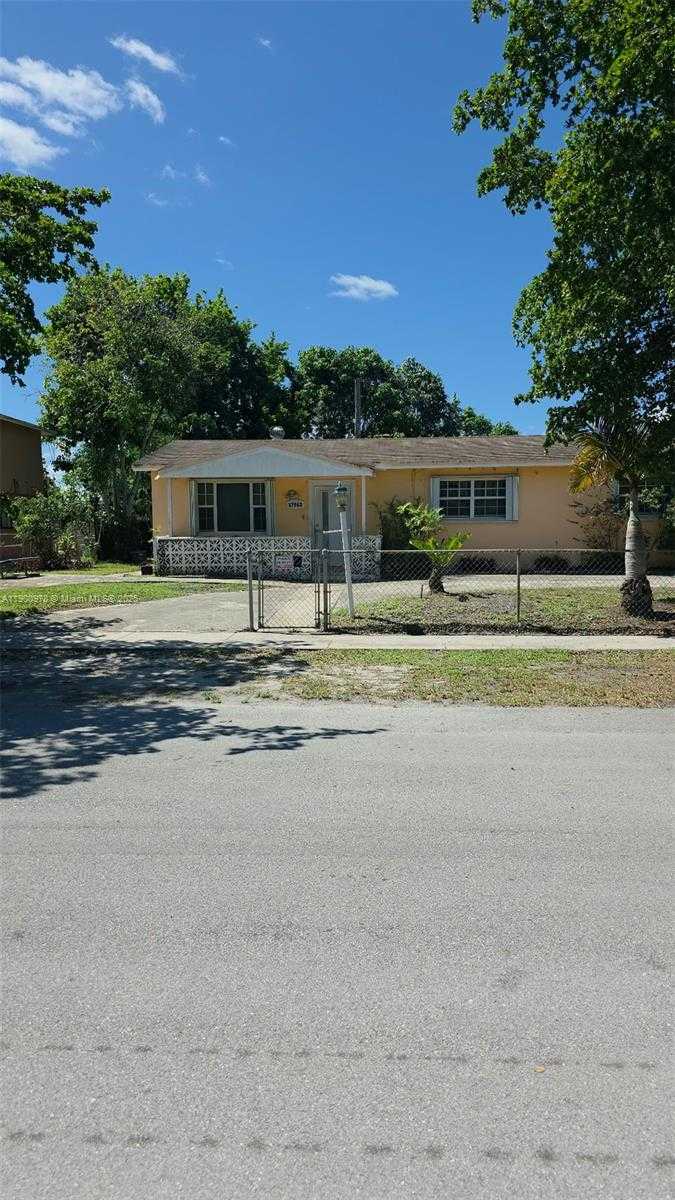 Small Image of 17960 NORTH WEST 22ND CT, Miami Gardens Number 3
