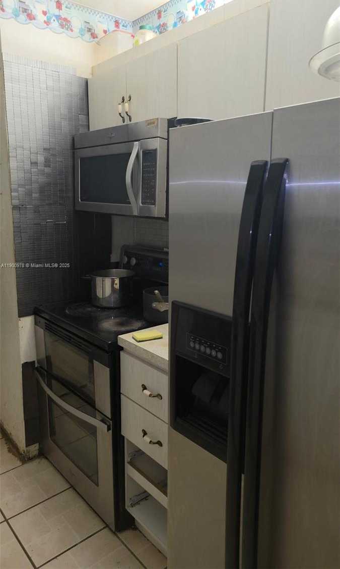 Small Image of 17960 NORTH WEST 22ND CT, Miami Gardens Number 7