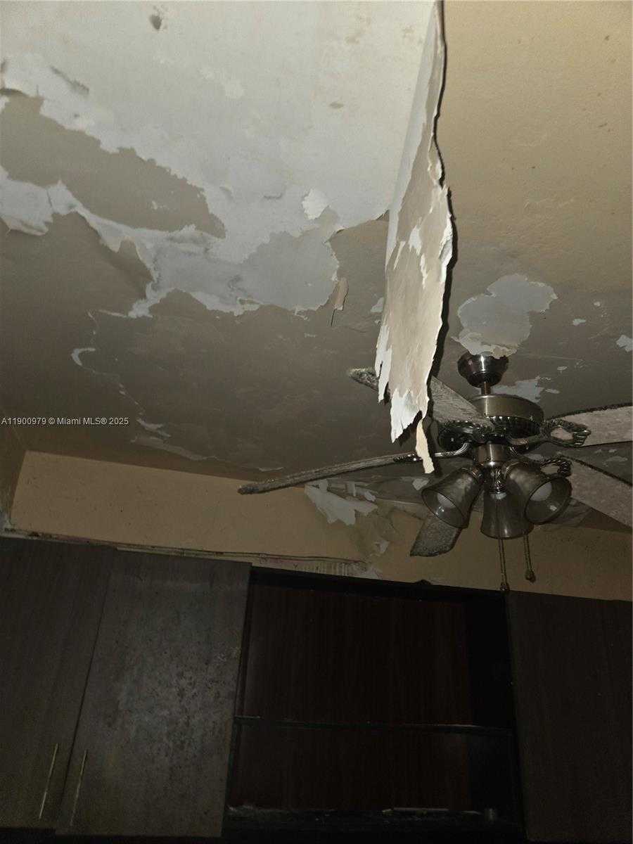 Small Image of 763 NORTH EAST 140TH ST, North Miami Number 9
