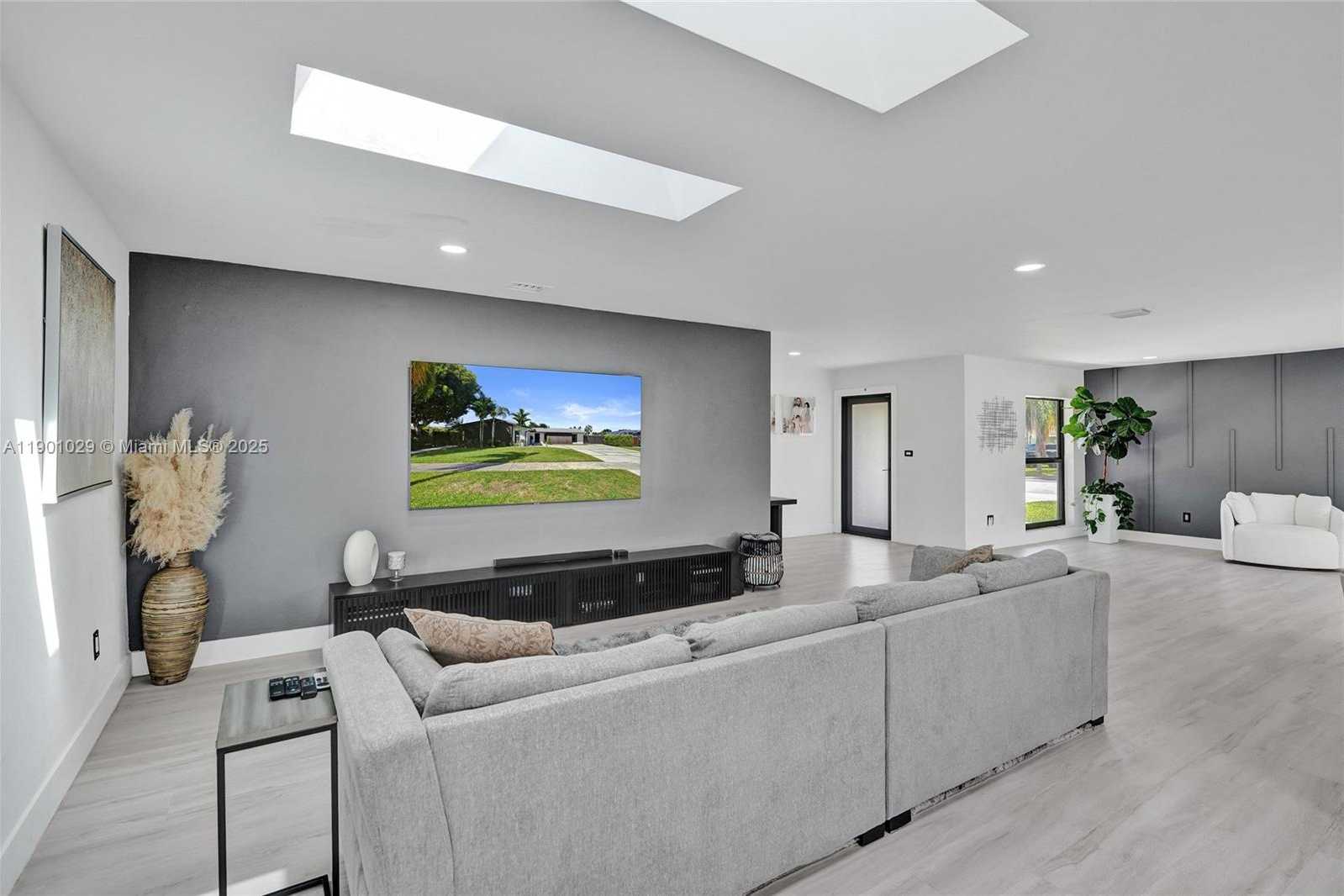 Small Image of 9371 SOUTH WEST 185TH TER, Cutler Bay Number 17