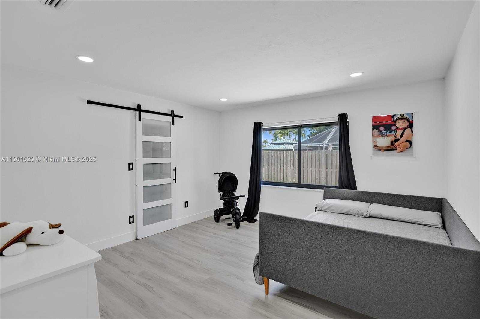 Small Image of 9371 SOUTH WEST 185TH TER, Cutler Bay Number 21