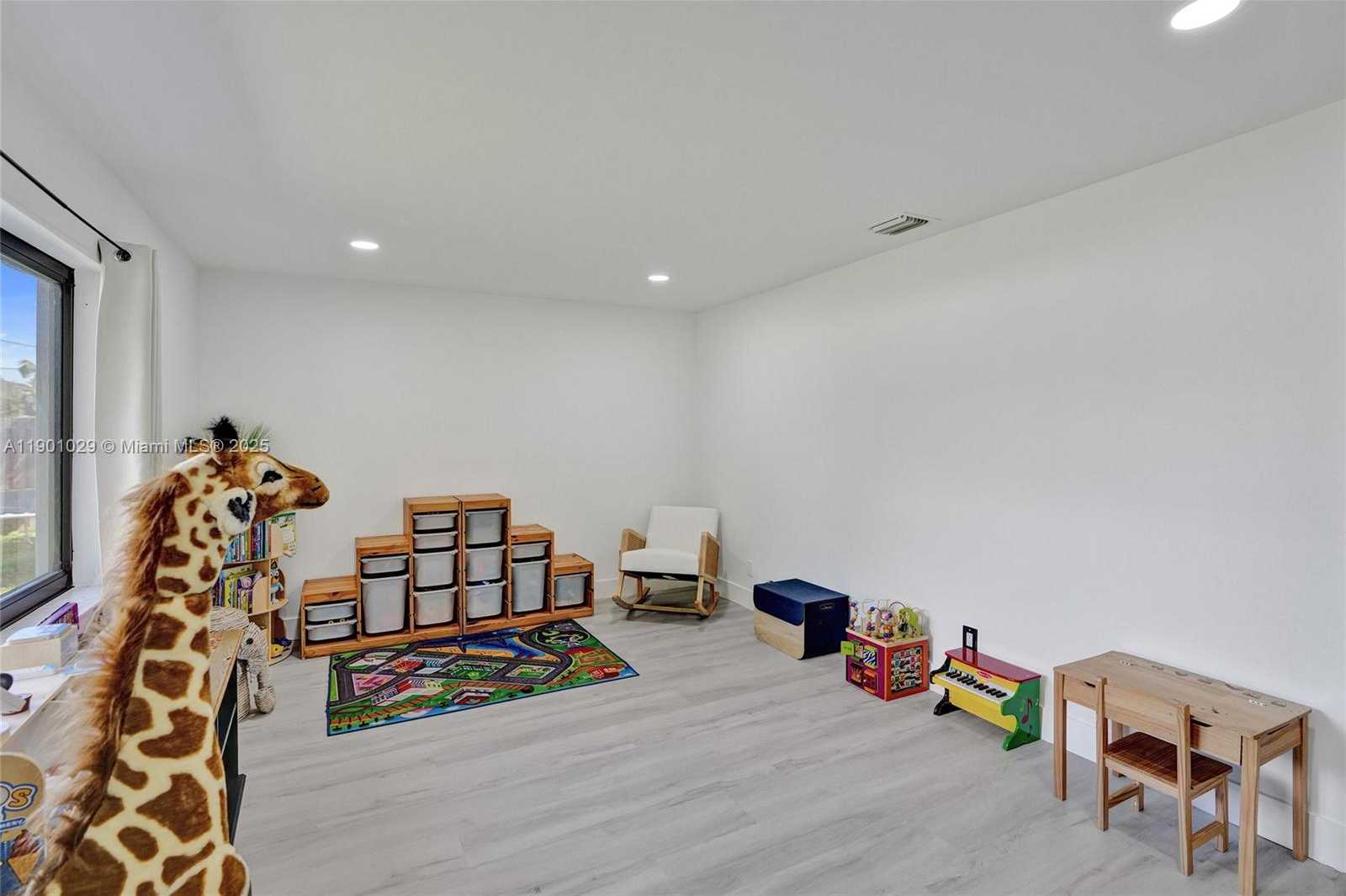 Small Image of 9371 SOUTH WEST 185TH TER, Cutler Bay Number 28