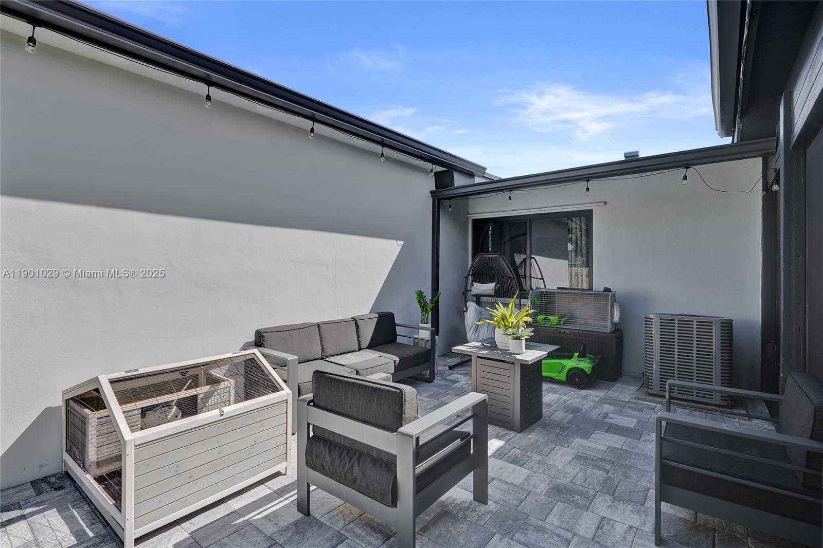 Small Image of 9371 SOUTH WEST 185TH TER, Cutler Bay Number 45