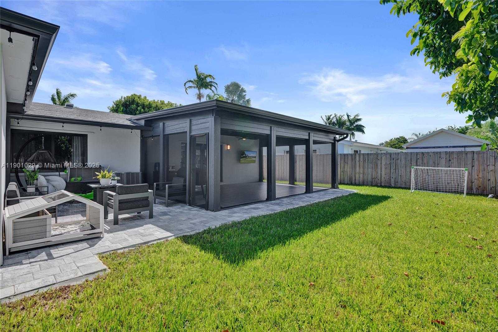 Small Image of 9371 SOUTH WEST 185TH TER, Cutler Bay Number 46