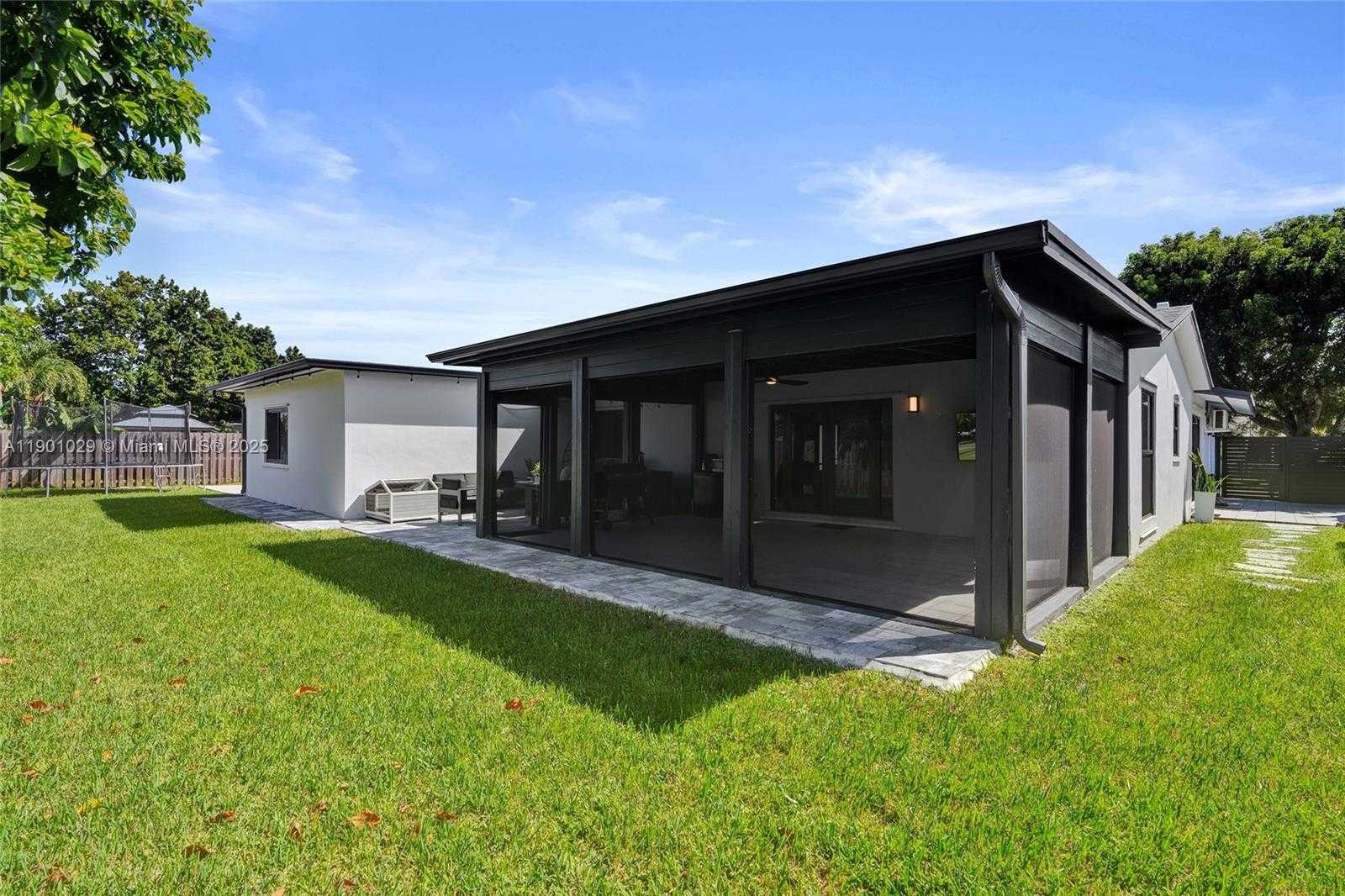 Small Image of 9371 SOUTH WEST 185TH TER, Cutler Bay Number 49