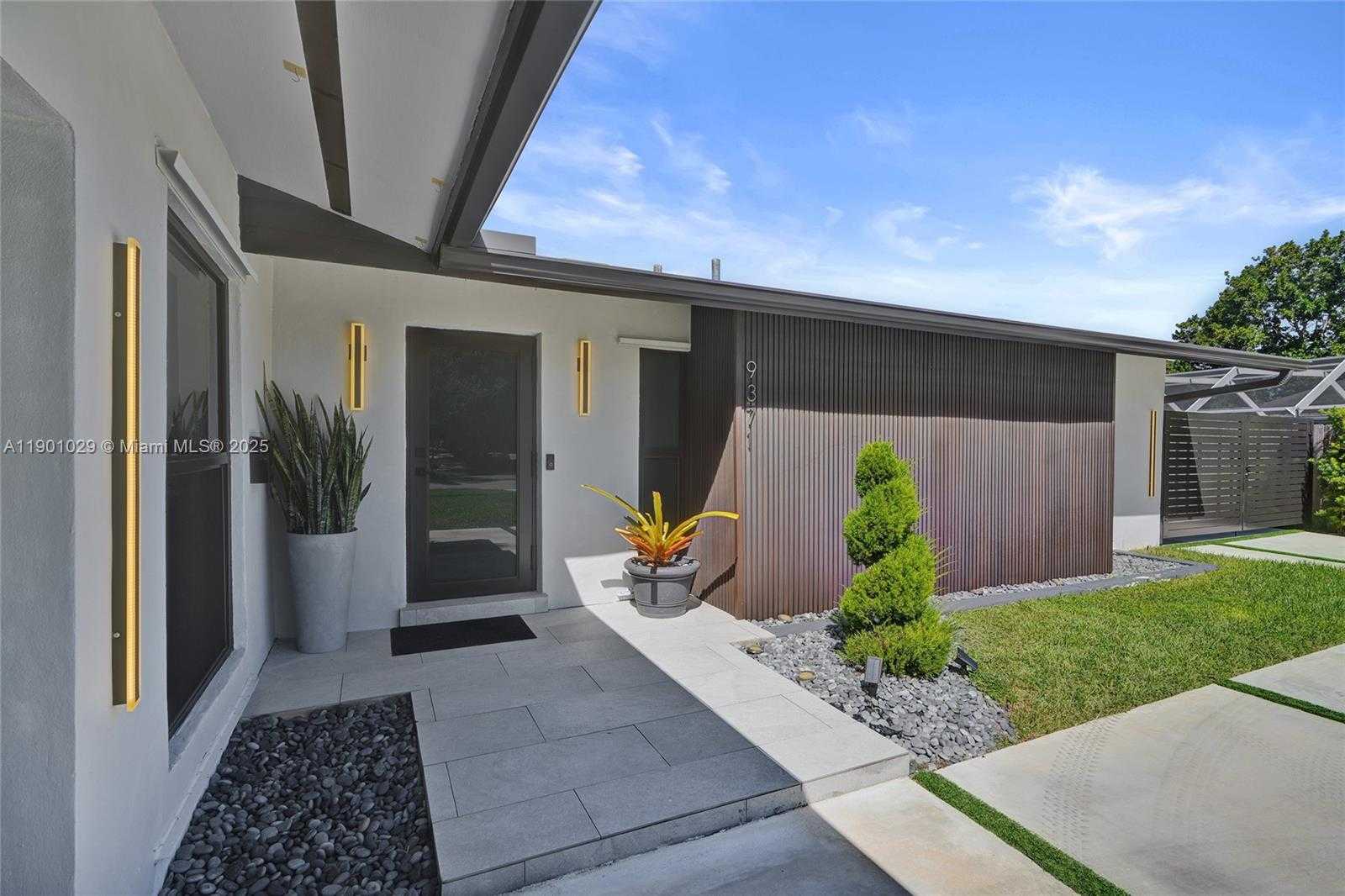 Small Image of 9371 SOUTH WEST 185TH TER, Cutler Bay Number 7